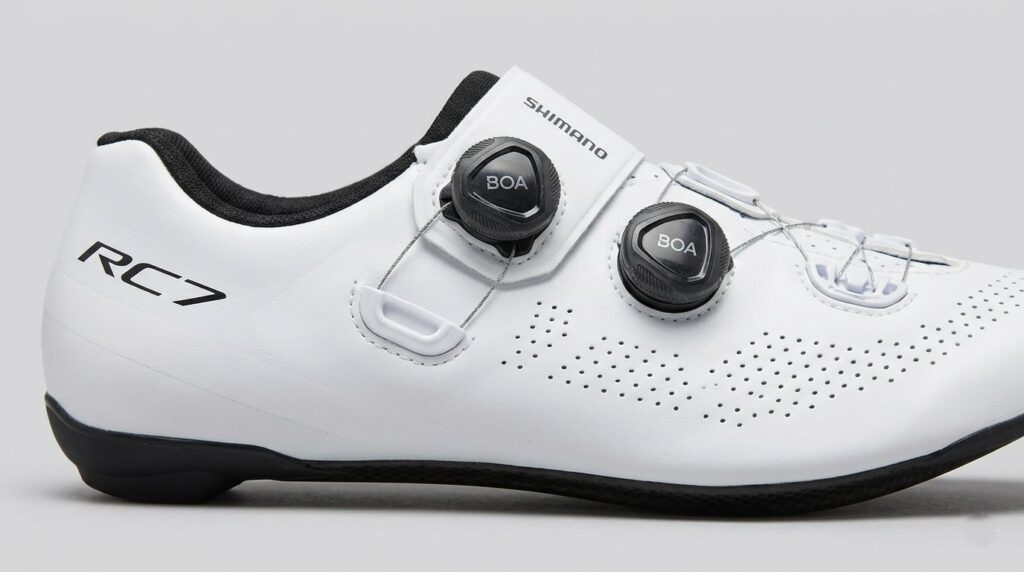 Shimano RC702 best overall cycling shoes.